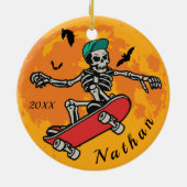 Funny Skeleton Skateboarding Halloween Moon Name Keramisch Ornament (Achterkant)