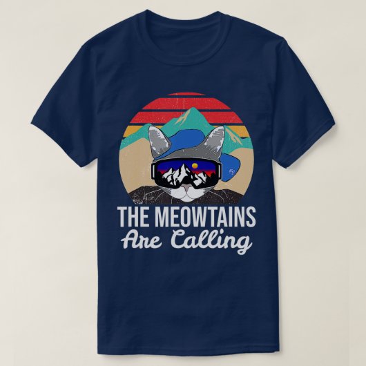 Funny Ski Cat Lovers the Meowtains noemt hem Retr T-shirt (Design voorkant)
