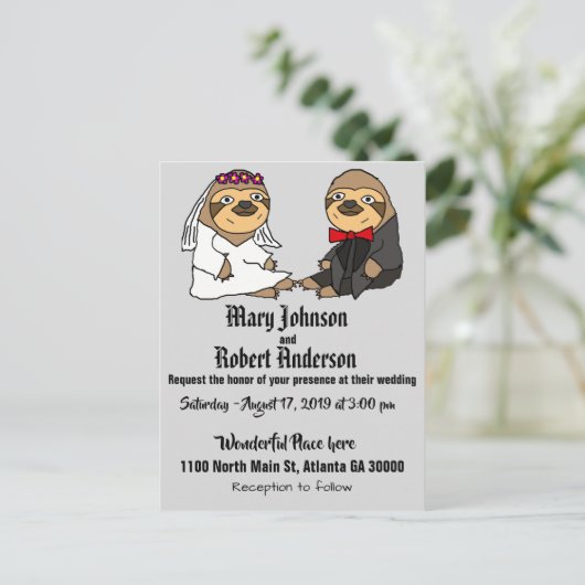 Funny Sloth Bride en Groom Wedding Invitation Uitnodiging Briefkaart (Staand voorkant)