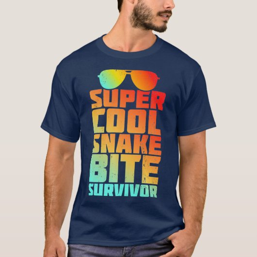 Funny Snake Bite Survivor Recovery krijgt goede na T-shirt (Voorkant)