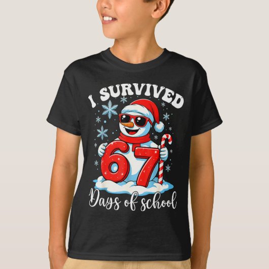 Funny Snowman I Survived 67 Days Of School Holiday T-shirt (Voorkant)