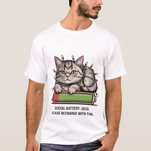 Funny "Social Battery Dead" Cute Cat Recharge 🔋🐈 T-shirt (Voorkant)