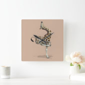 Funny Sporty Giraffe Vierkante Klok (Huis)