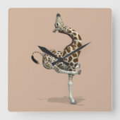 Funny Sporty Giraffe Vierkante Klok (Voorkant)
