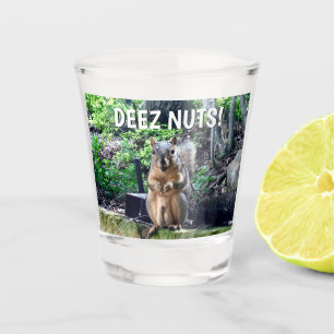Funny Squirrel Deez Nuts ongeschikte foto van Humo Shot Glas