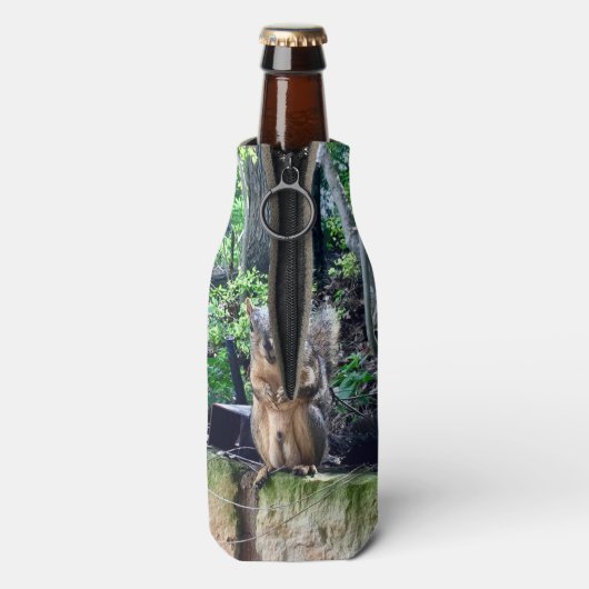 Funny Squirrel Deez Nuts ongeschikte Humor Flesjeskoeler (Fles Achterkant)