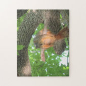 Funny Squirrel die uit de boom hangt Legpuzzel (Verticaal)