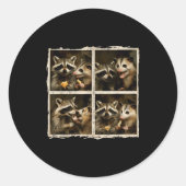 Funny Ssum And Raccoon Photobooth Selfie Trash Fer Ronde Sticker (Voorkant)