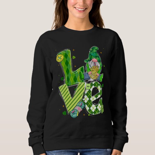 Funny St Patrick S Day Knitting Gnomes Seamstress Trui (Voorkant)