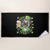 Funny St. Patrick’s Day Pug with Beer Mug Strandlaken (Voorkant)