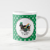 Funny St. Patrick's Day Dachshund (zwart-wit) Grote Koffiekop (Rechts)
