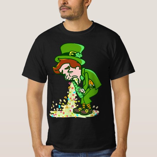 Funny St Patricks Day Drunk Leprechaun Puking Drin T-shirt (Voorkant)