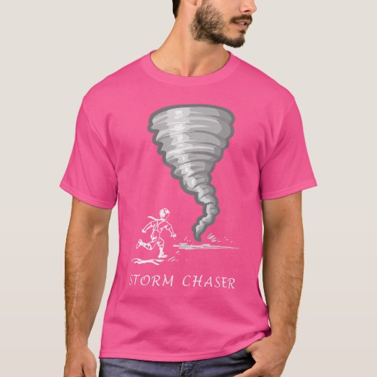 Funny Storm Chasing With Man Running Toward Tornad T-shirt (Voorkant)