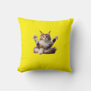 Funny Stretching Maine Coon Kitten Photo Kussen