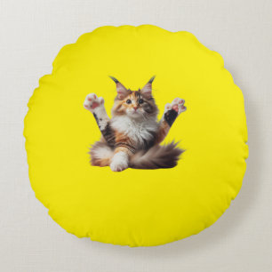 Funny Stretching Maine Coon Kitten Photo Rond Kussen