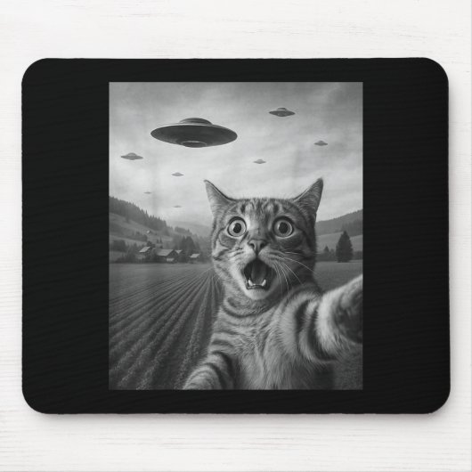 Funny Surprised Ed Cat Selfie With Alien Ufo Cat U Muismat (Voorkant)