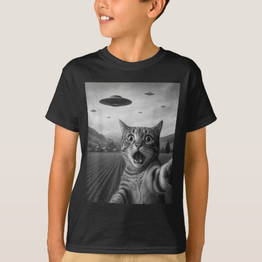 Funny Surprised Ed Cat Selfie With Alien Ufo Cat U T-shirt (Voorkant)