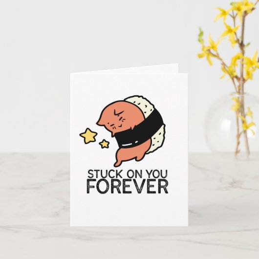 Funny Sushi Pun "Stuck on You" Falling in Love Kaart (Gele Bloem)