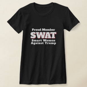 Funny "SWAT: slimme vrouwen tegen Trump" T-shirt
