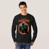 Funny & Sweet Pug is wild at Christmas T-shirt (Voorkant volledig)