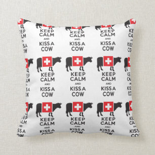 Funny Swiss Pillow - Keep Calm and Kiss a Cow Kussen