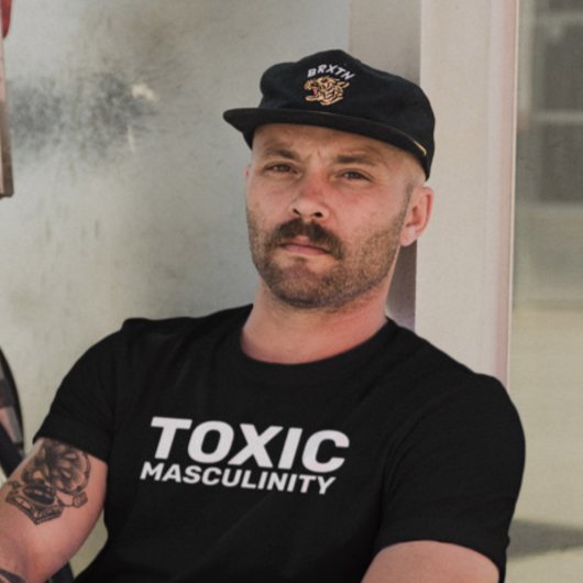 FUNNY T-SHIRS VAN TOXIC MASCULINITY MANNEN T-SHIRT