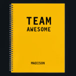 Funny Team Persoonlijke Nota's Vergadering van de  Notitieboek<br><div class="desc">Het grappige Team Persoonlijke Notitieboek van de Vergadering van Nota's kenmerkt de tekst "Geweldige Team"met uw gepersonaliseerde naam hieronder op een gele achtergrond. Personaliseer door de tekst in het verstrekte tekstvakje uit te geven. Ontworpen voor u door ©Evco Studio www.zazzle.com/store/evcostudio</div>