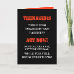 Funny Teenager | Tiener verjaardag Kaart<br><div class="desc">Een verjaardagskaart om een kind te vieren dat een tiener wordt. Grappig citaat: "TEENAGER is het zat om door je ouders gestraft te worden? NU HANDELEN! Ga weg,  ga een baan halen,  betaal je eigen weg,  terwijl je nog steeds alles weet!" Ontworpen met de waarschuwingskleuren zwart,  rood en wit.</div>