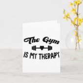 Funny The Gym Is My Therapy Motivational Fitness L Kaart (Gele Bloem)