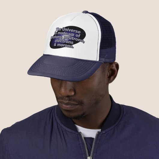 Funny "The Universe" petten (In situ)