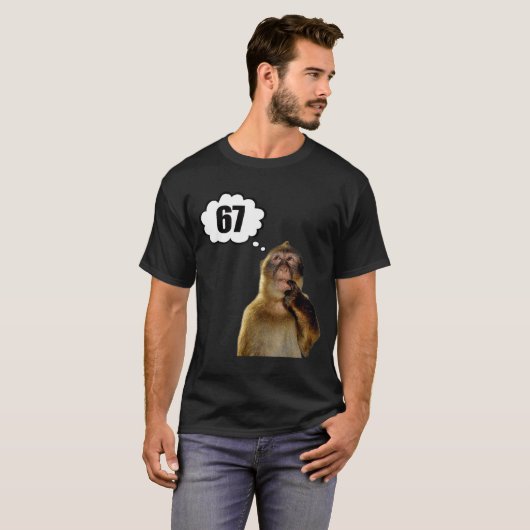 Funny Thinking Monkey Meme Six Seven 6 7 Meme  T-shirt (Voorkant volledig)