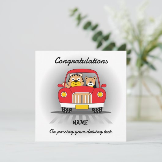 Funny tiger bear driving test congratulations card feestdagenkaart (Staand voorkant)