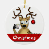 Funny Tipsy Reindeer Merry kerstboomversiering Keramisch Ornament (Voorkant)