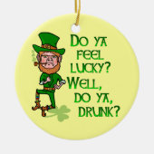 Funny Tough Lucky Drink Leprechaun Keramisch Ornament (Voorkant)