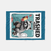 Funny Trashed Panda Raccoon Gets Drunk  Fleece Deken (Voorkant (Horizontaal))