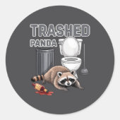 Funny Trashed Panda Raccoon Gets Drunk Ronde Sticker (Voorkant)