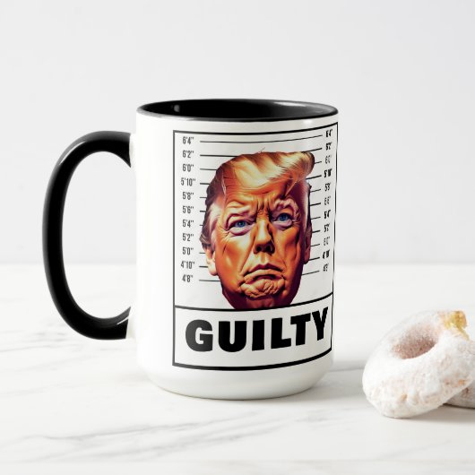 Funny Trump Guilty Mok (Met donut)