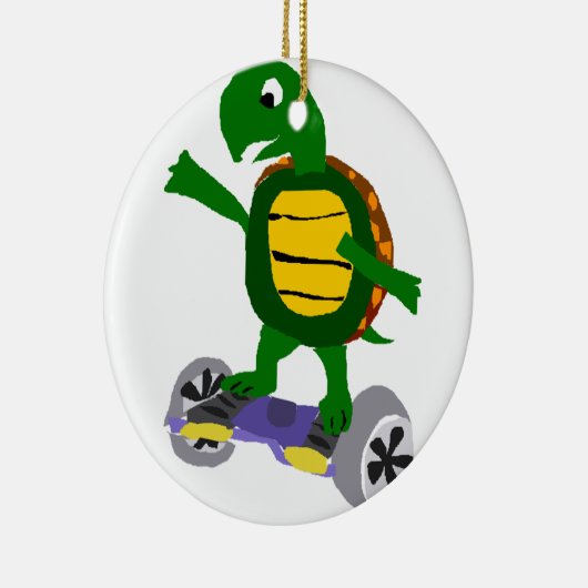 Funny Turtle on Hoverboard Originele Kunst Keramisch Ornament (Rechts)