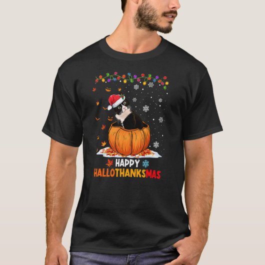Funny Tuxedo Cat On Pumpkin Happy Hallothanksmas T-shirt (Voorkant)