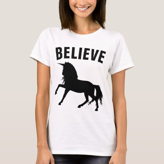 Funny UNICORN T-shirts GELOVEN (Voorkant)