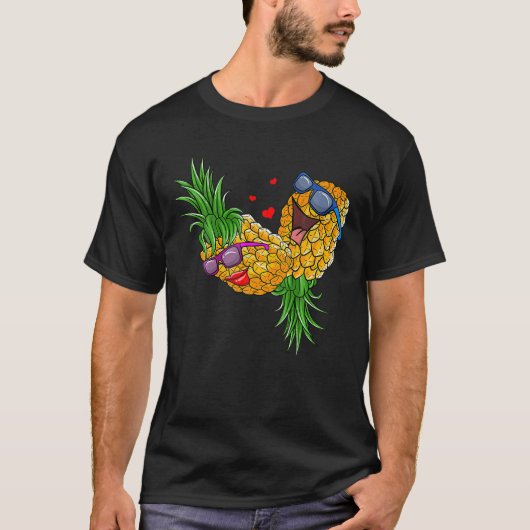 Funny Upside Down Pineapple Swinger For Women And T-shirt (Voorkant)