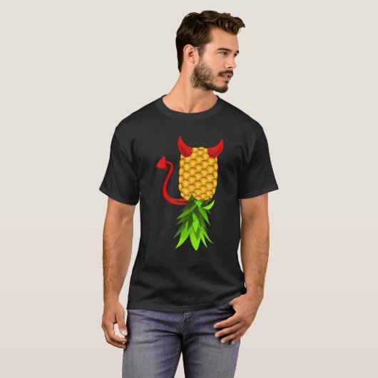 Funny Upside Down Pineapple Swinger Men Women T-shirt (Voorkant volledig)