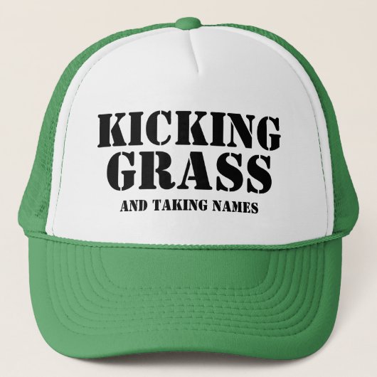 Funny Vaderdag Gift KICKING GRASS TAKEN NAMEN Trucker Pet (Voorkant)