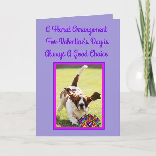 Funny Valentijnsdag Card met Cute Basset & Flowers Kaart (Voorkant)