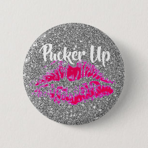 Funny Valentijnse  Bright Pink Kiss Silver Glitter Ronde Button 5,7 Cm