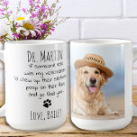 Funny Veterinarian Personalized Pet Photo Koffiemok<br><div class="desc">Verras je favoriete dierenarts met deze super leuke en grappige mok van de dierenarts. "Als iemand anders mijn dierenarts was, kauw ik op hun stethoscoop, poep op hun vloer, en ga je zoeken!" Een geweldige dierenarts bedankt dat je de huisdieren cadeau geeft. Maakt een perfect cadeau van de hond! Personaliseer...</div>