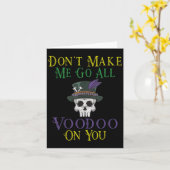 Funny Voodoo Quote - Witch Doctor Skull Mardi Gras Kaart (Gele Bloem)