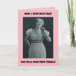 FUNNY  VOOR MOM VAN TEENAGE DAUGHTER PINK KAART<br><div class="desc">Geef je moeder het geschenk van hoop op haar verjaardag.. Deze kaart "ik hoor je stem" zal een knoeiboel brengen terwijl ze haar laat weten dat haar instructies en gebeden niet vergeefs zijn geweest; De perfecte kaart voor mam van een tiener, prodigal kind, een jonge persoon die worstelt met een...</div>