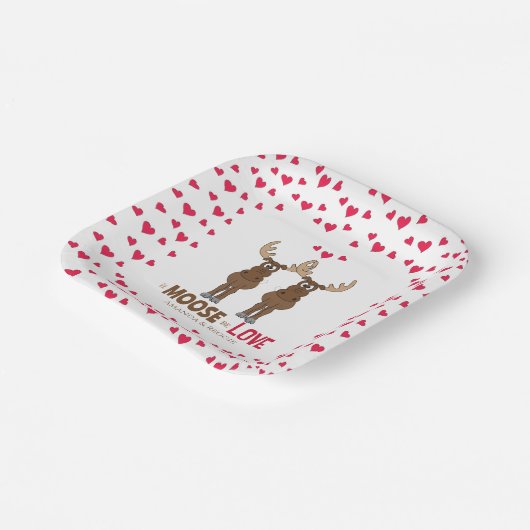 Funny Wedding Party Cute Whimsical Moose Hearts Papieren Bordje (Gebogen)