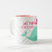 Funny Whale met Mustache Be Mine Valentijn Custom Tweekleurige Koffiemok (Voorkant links)
